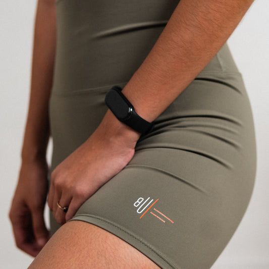 BUF SARA Mid Length Shorts | Olive Green